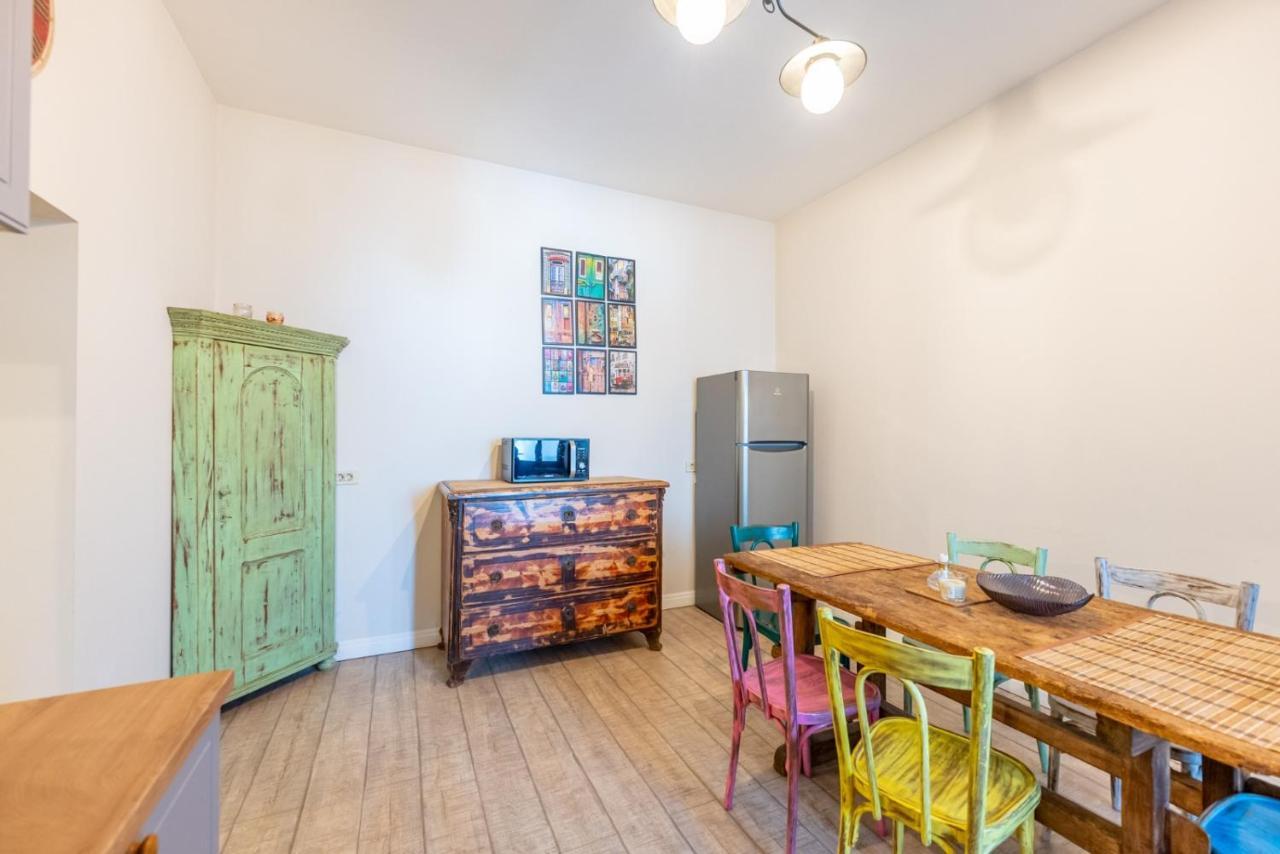 Cozyflat In The Central Arad Ngoại thất bức ảnh