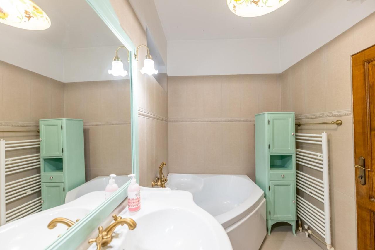 Cozyflat In The Central Arad Ngoại thất bức ảnh