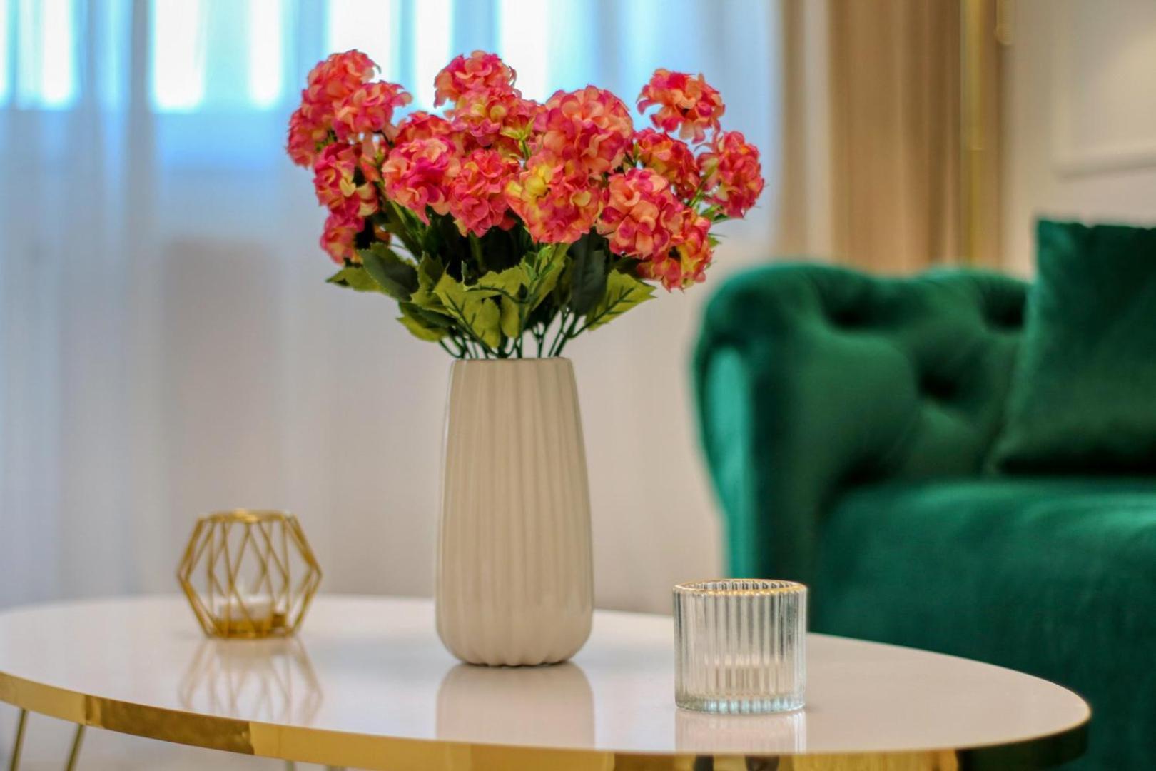 Cozyflat In The Central Arad Ngoại thất bức ảnh
